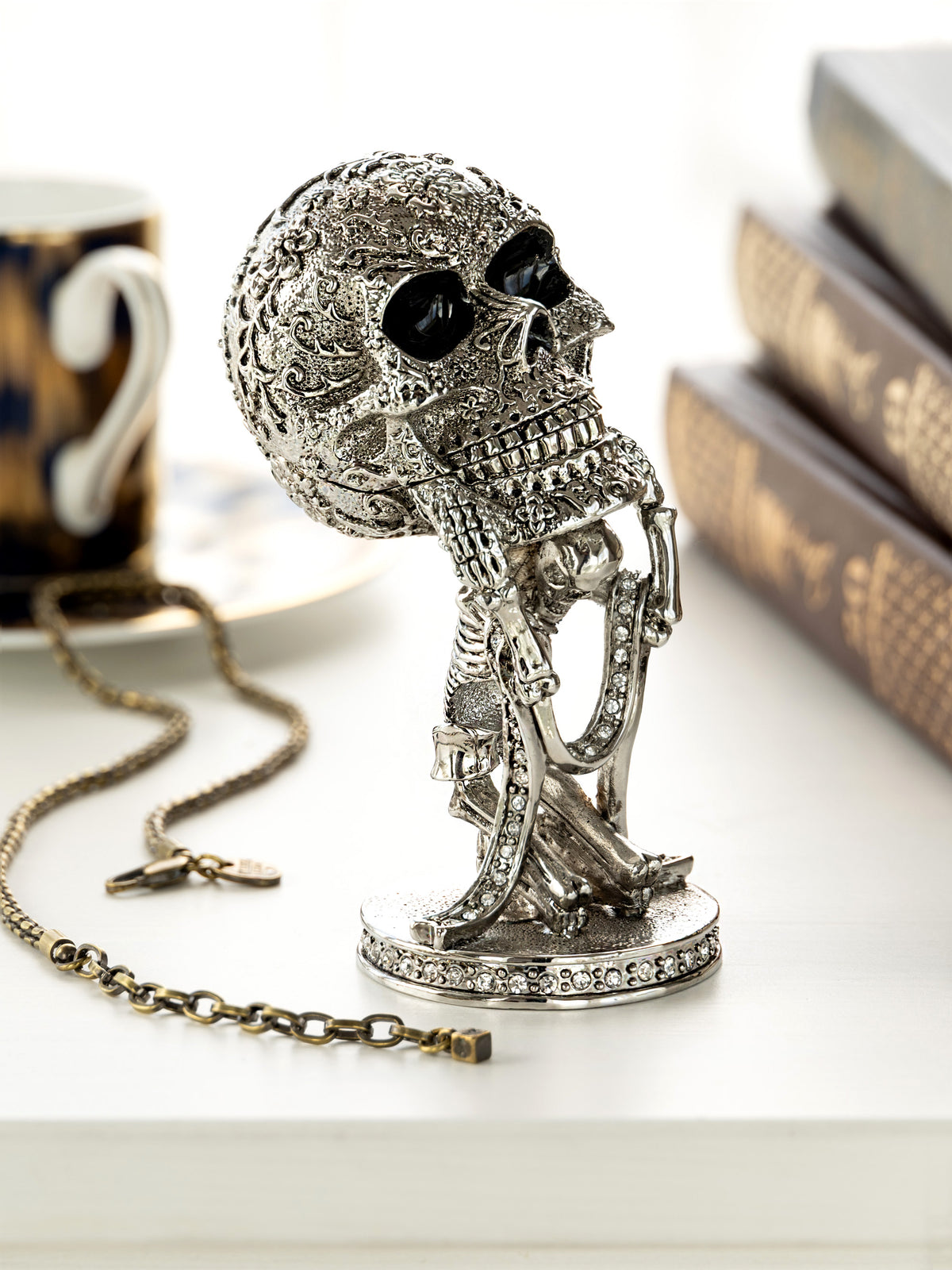 Keren Kopal Silver Skeleton holding Skull