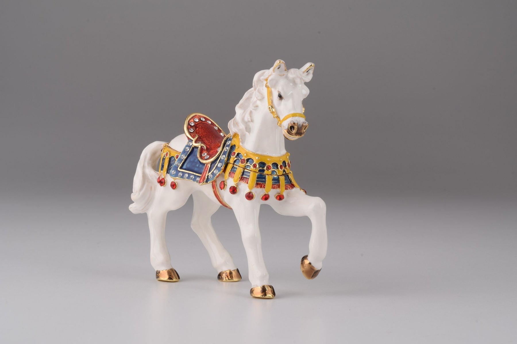 Keren Kopal Royal White Horse