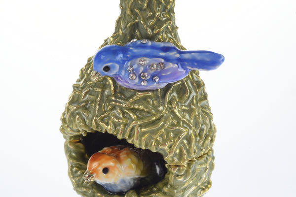 Deux oiseaux amoureux dans un nid – Boîte à bijoux