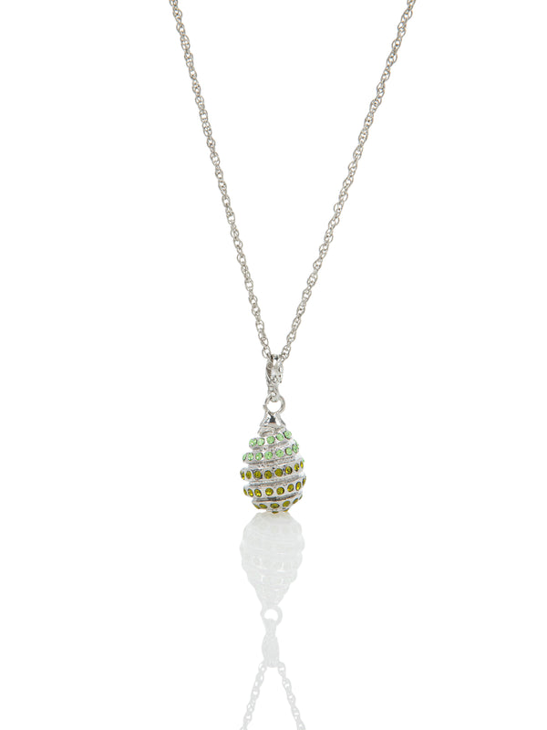 Collier Pendentif Œuf Argenté avec Cristaux Verts