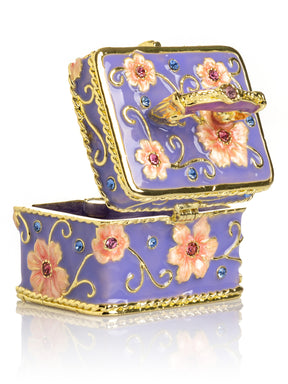 Keren Kopal vintage travel Bag with a Bee Lock