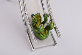 Keren Kopal Two Frogs Riding Slide