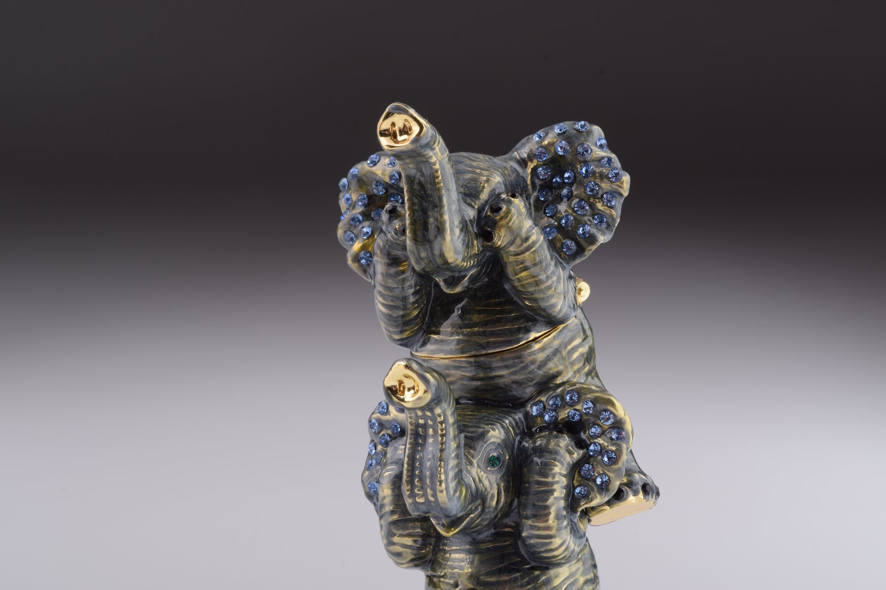 Keren Kopal Three Elephants