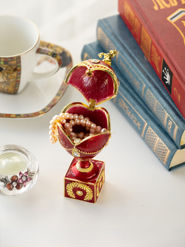 Œuf Fabergé Rouge avec Cheval Doré
