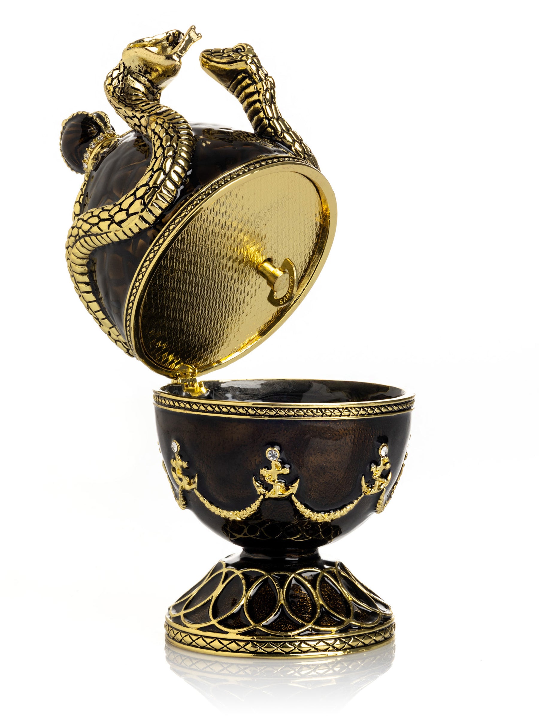 Schwarzes Fabergé-Ei mit Drachen