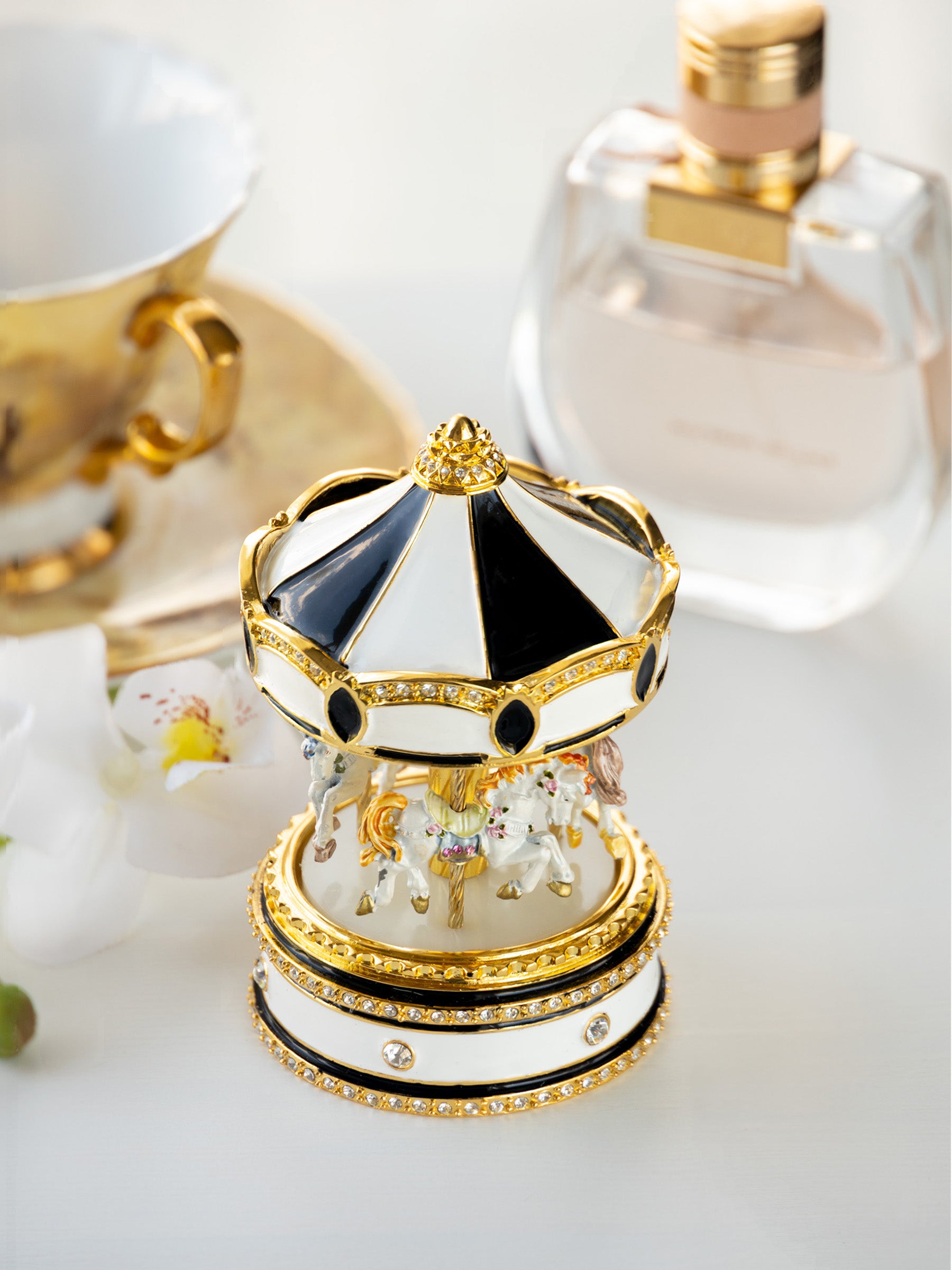 Keren Kopal Black Musical Carousel with Spinning Royal Horses