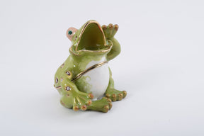 Shouting Sitting Frog