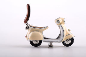 Keren Kopal Beige Vespa  84.00