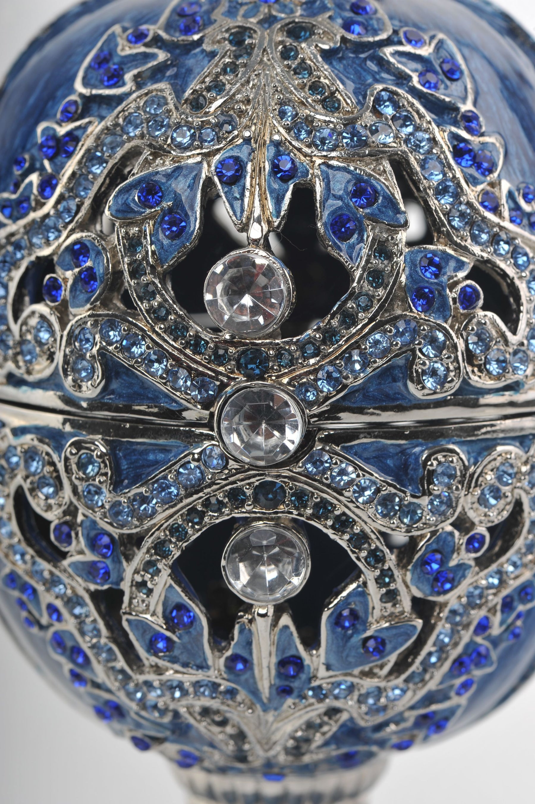 Keren Kopal Blue Faberge Egg with a Green Frogs Inside  191.00