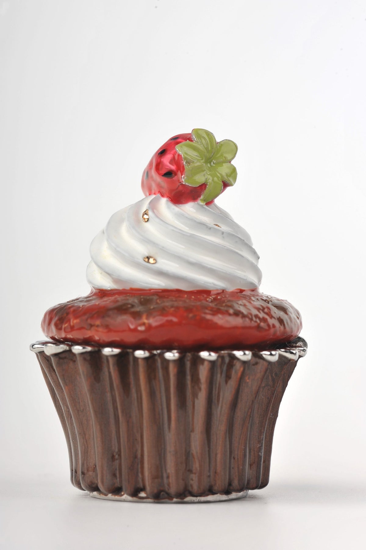 Keren Kopal Red Velvet Cupcake with Strawberry  41.25