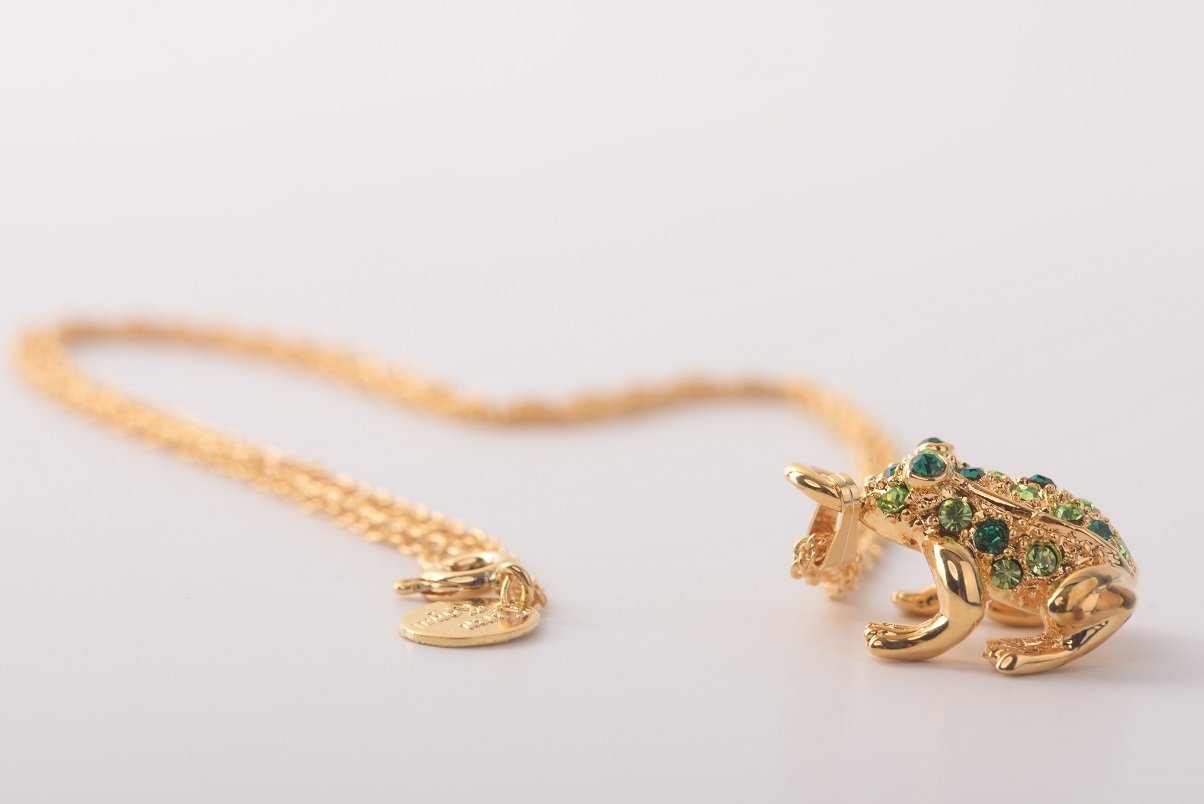 Keren Kopal Green Frog Pendant Necklace jewelry 39.00