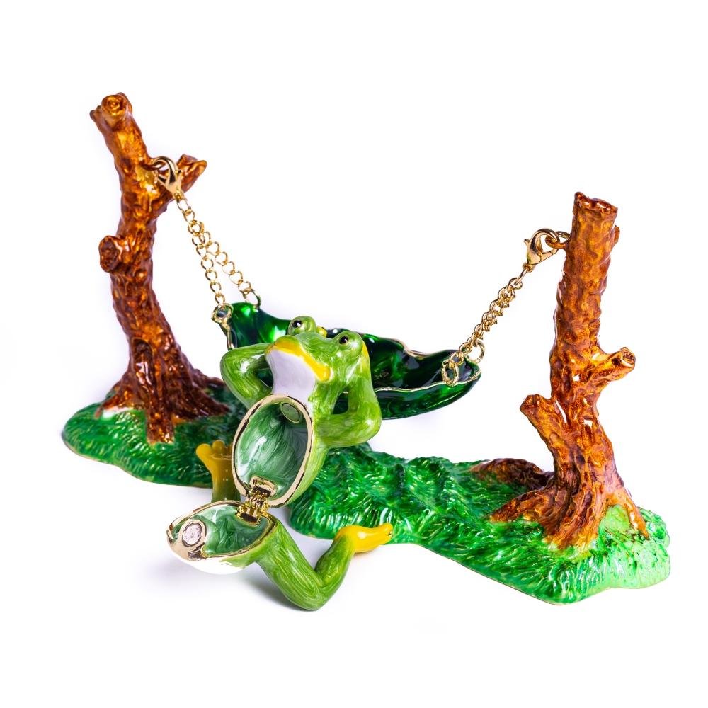 Frog Relaxing on Hammock trinket box Keren Kopal